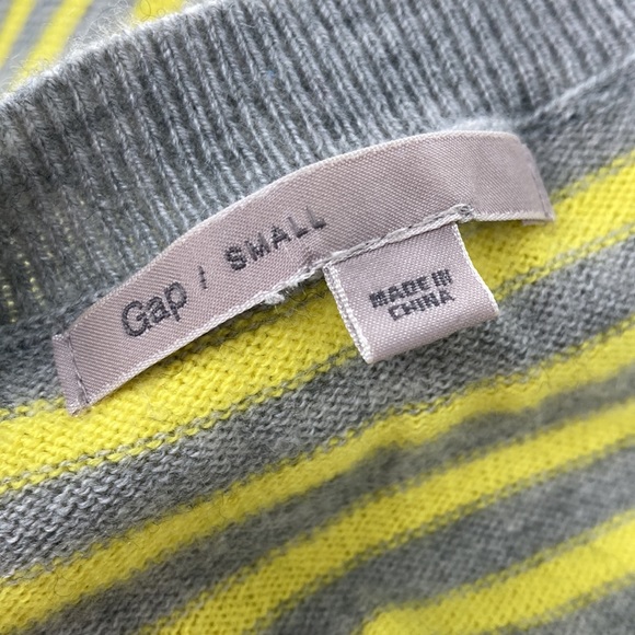 GAP Women’s Yellow Green Lightweight Stripped Hi-Low Sweater Small (Oversized) - Picture 4 of 8